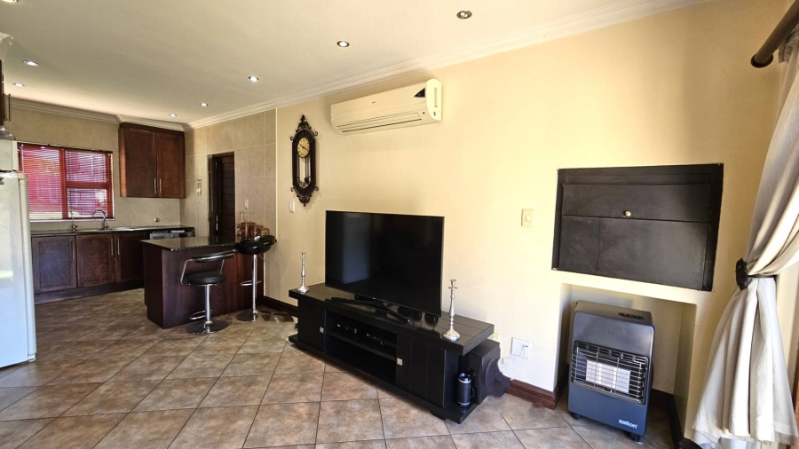 3 Bedroom Property for Sale in Melodie North West